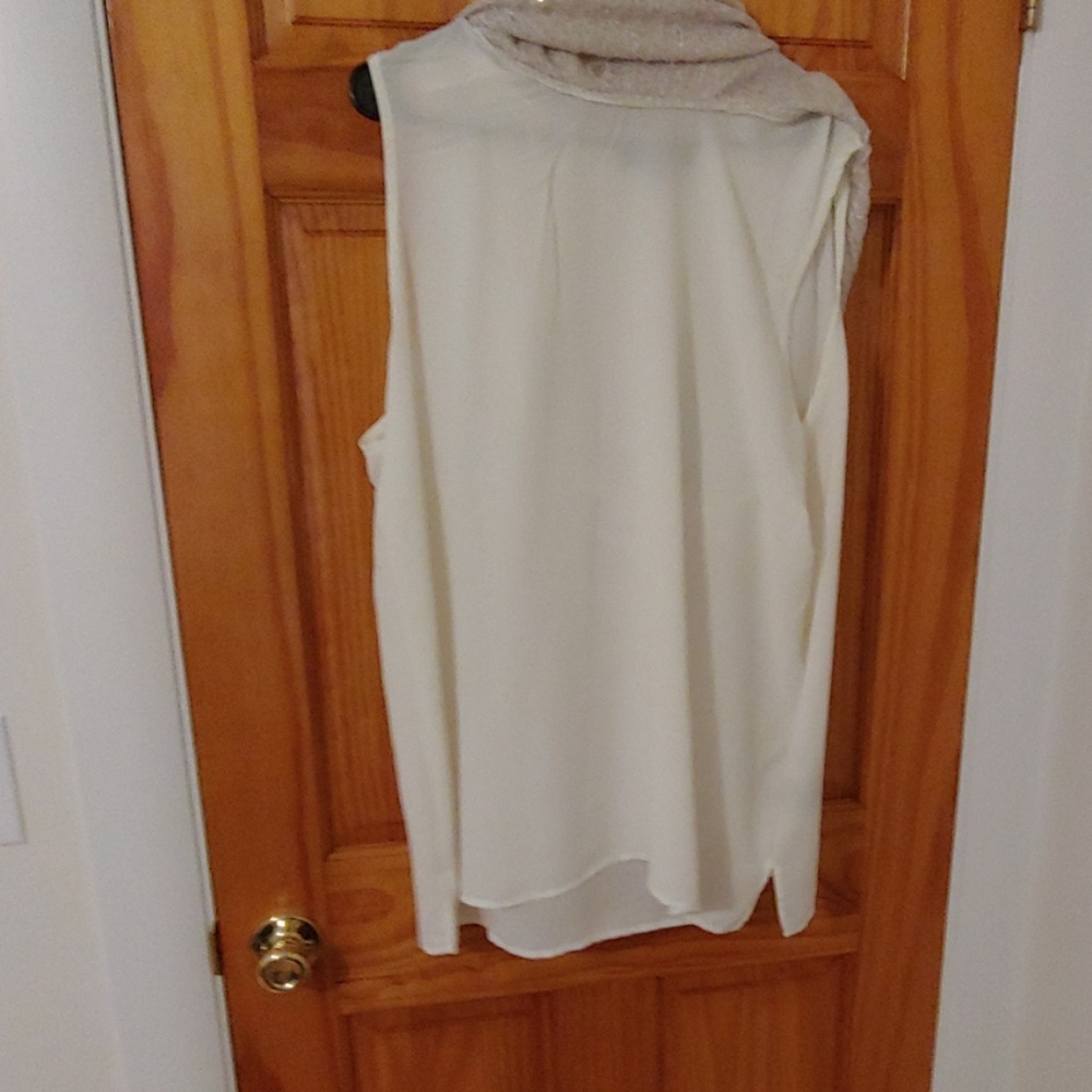 Sweater - Picture 3 of 3
